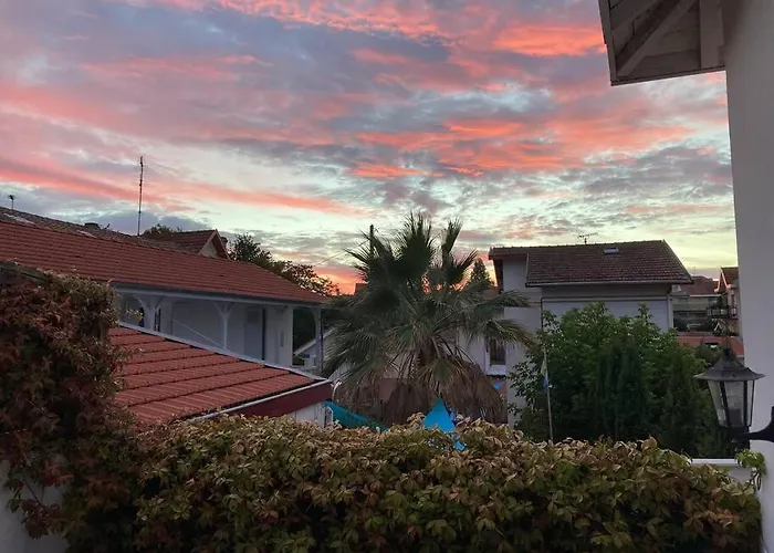 Bonne Surprise, T3 Terrasse Pr. Plage/ Centre/gare Apartamento *