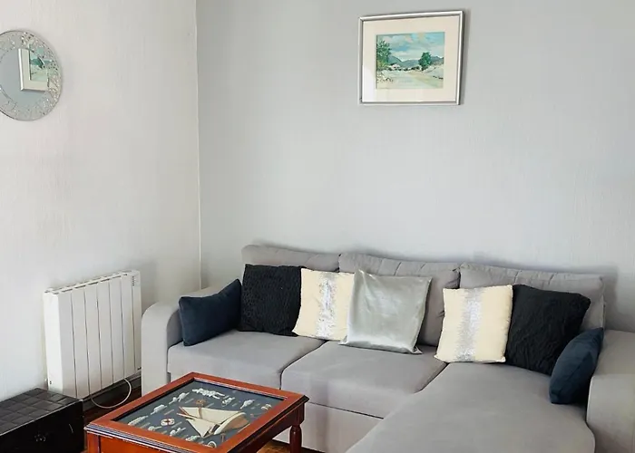 Bonne Surprise, T3 Terrasse Pr. Plage/ Centre/gare Apartamento *